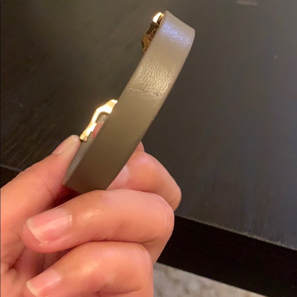 Jewelmint Cuff - Picture 3 of 3